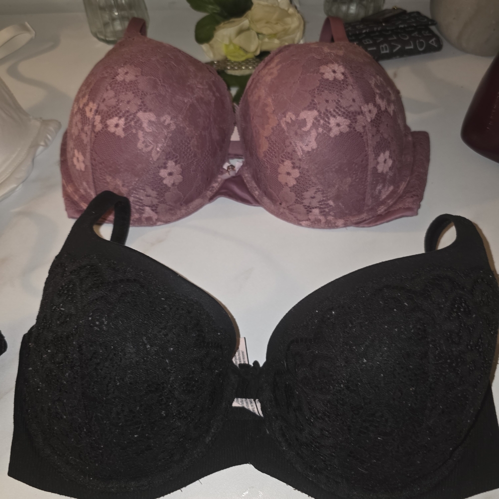 Victoria's Secret Black and Mauve Lace Bras